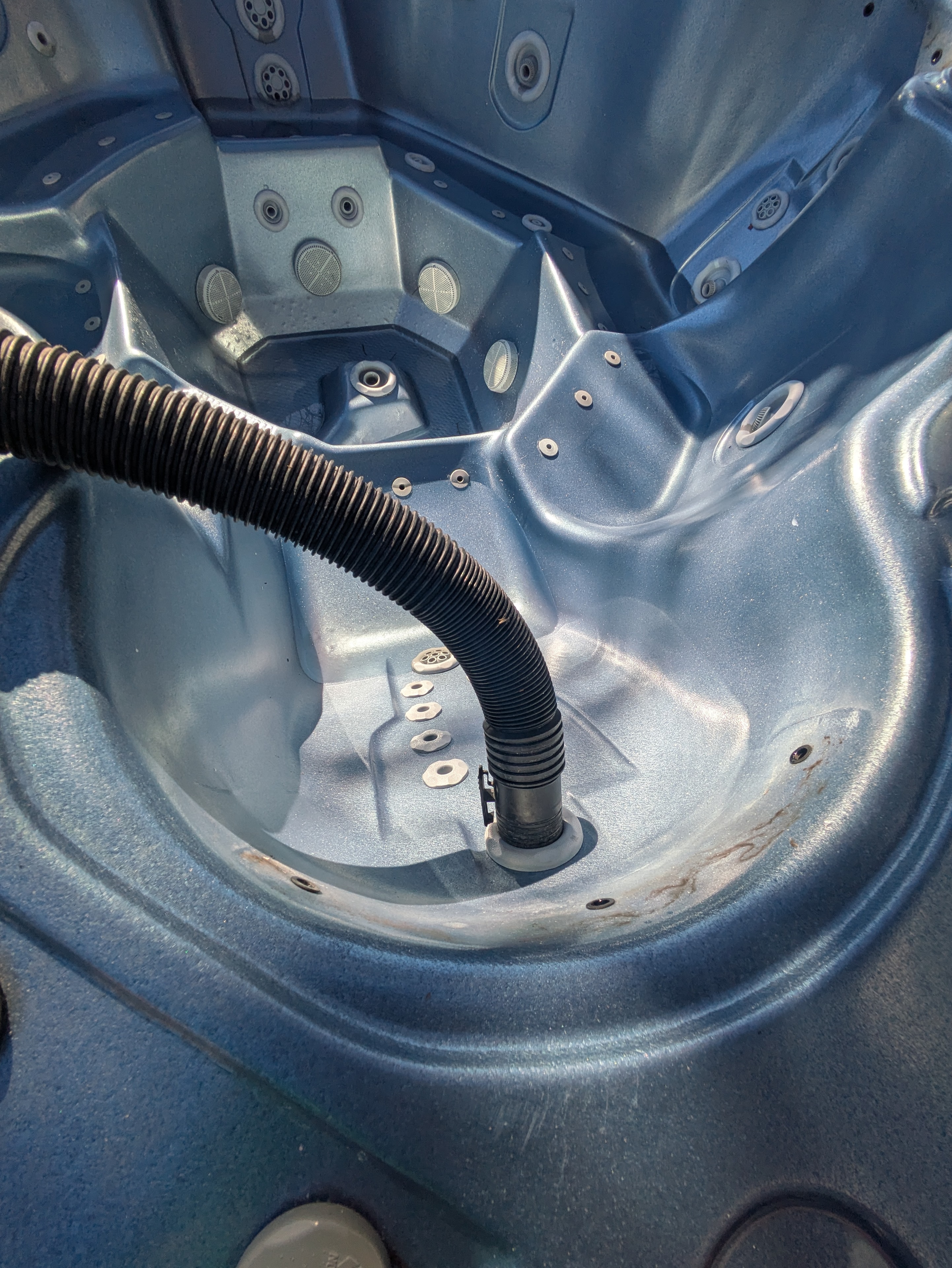 Hot Tub Drain — Vacuum Out